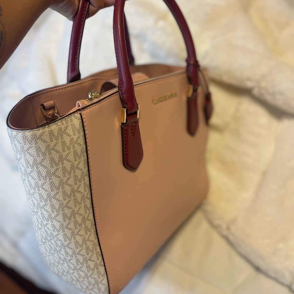 Michael Kors handbag - Picture 4 of 10